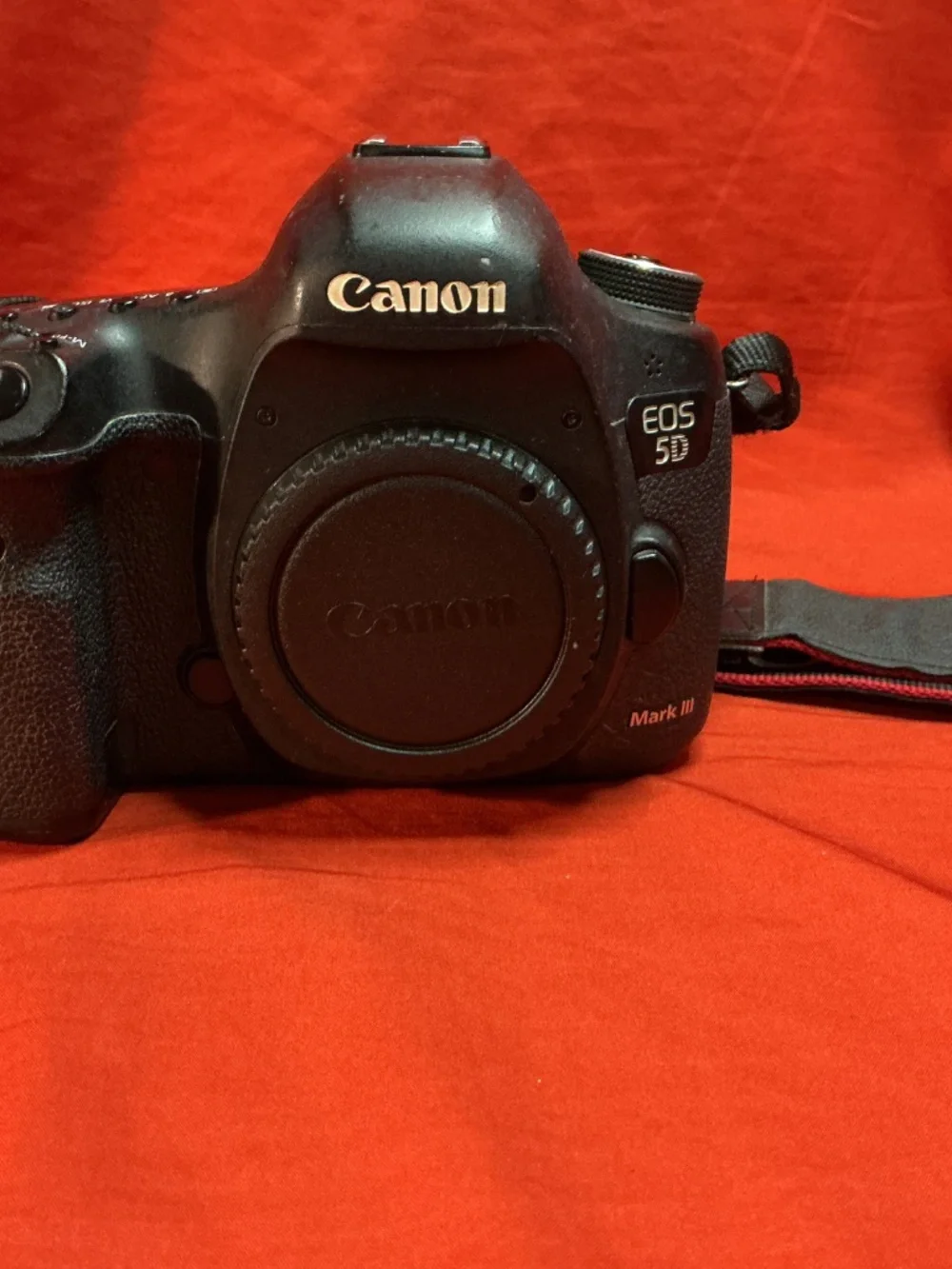Canon EOS 5D Mark III Digital SLR Camera